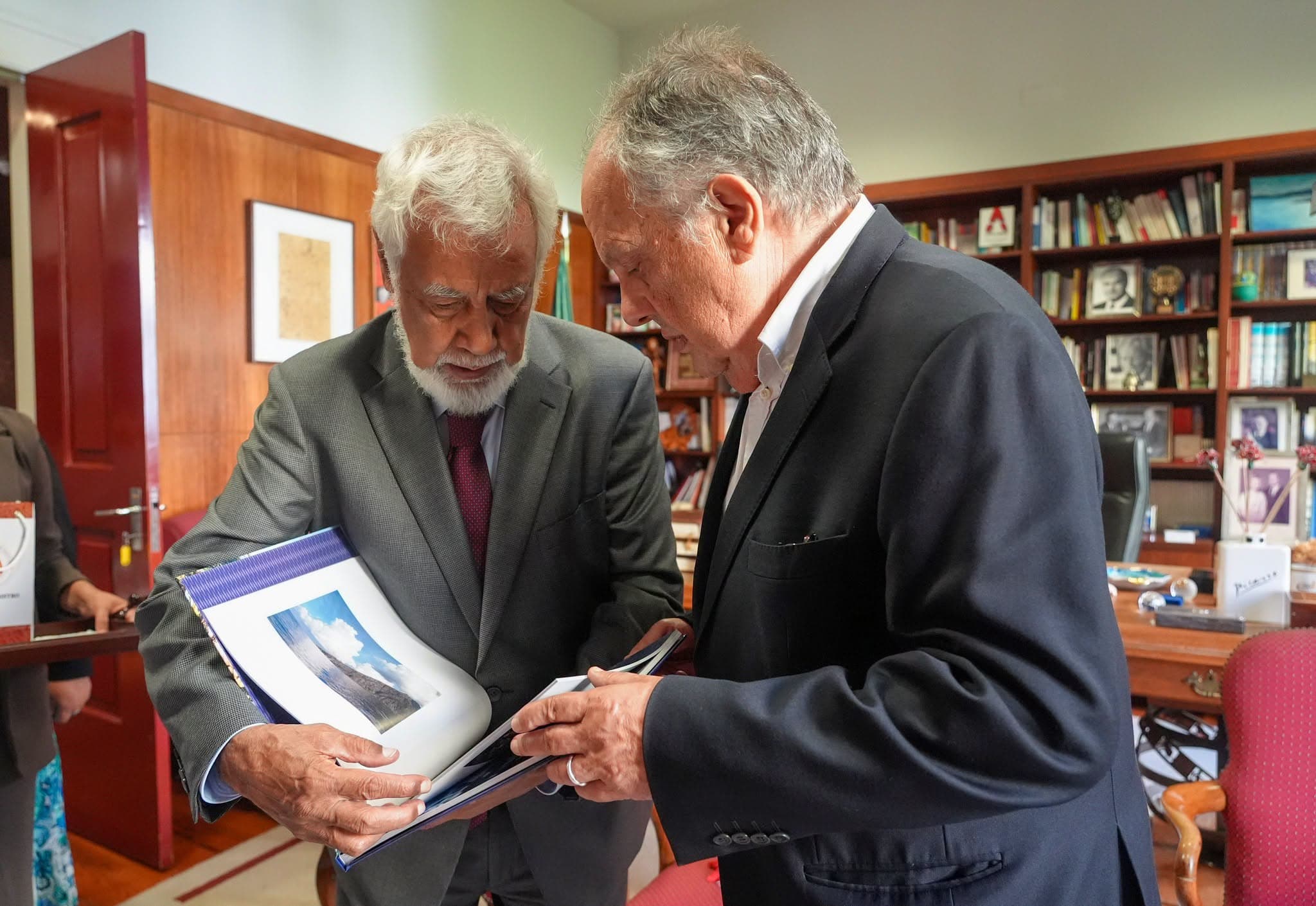 PM Xanana Vizita Fundasaun Mário Soares, Refórsa Valor Demokrasia no Memória Istórika